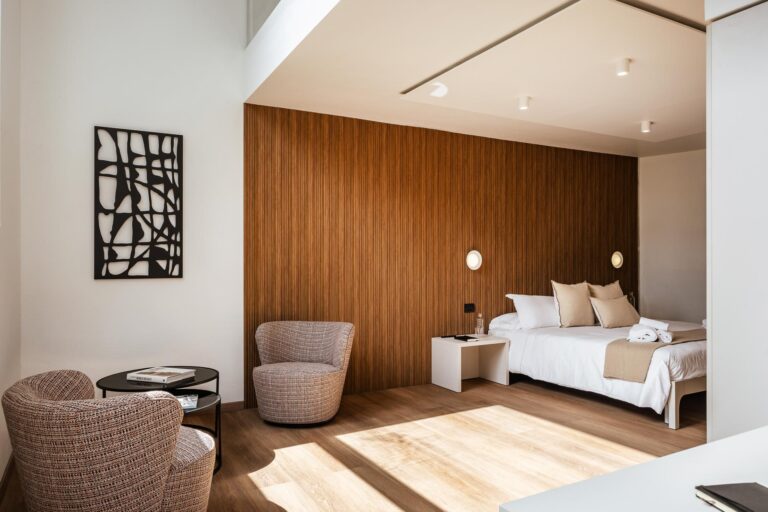 Suites in Olbia Near the Port | RH Lifestyle